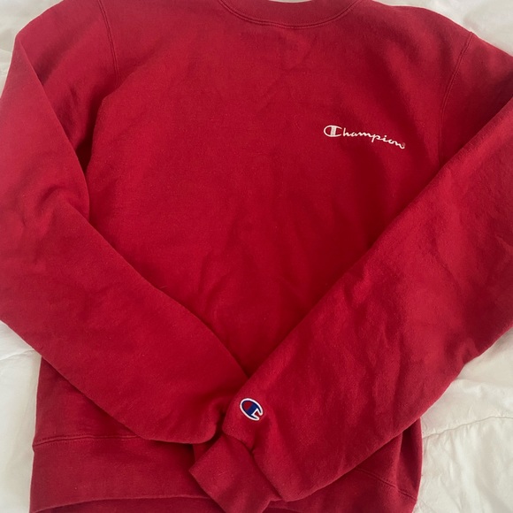 Red Champion Cotton Sweater 🍒 - Picture 2 of 3